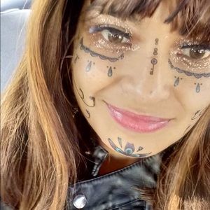 Meet your Posher, Alba